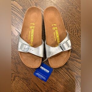 Birkenstock Metallic Silver One Strap Sandals in Size 37